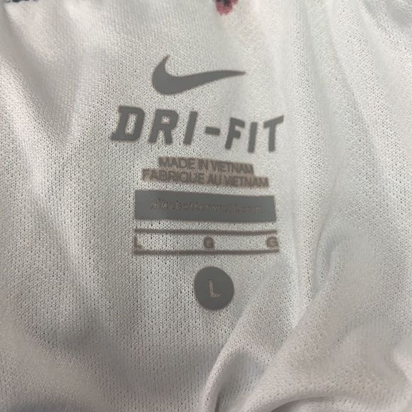 SzL Nike Dri-Fit Shorts - Picture 4 of 4